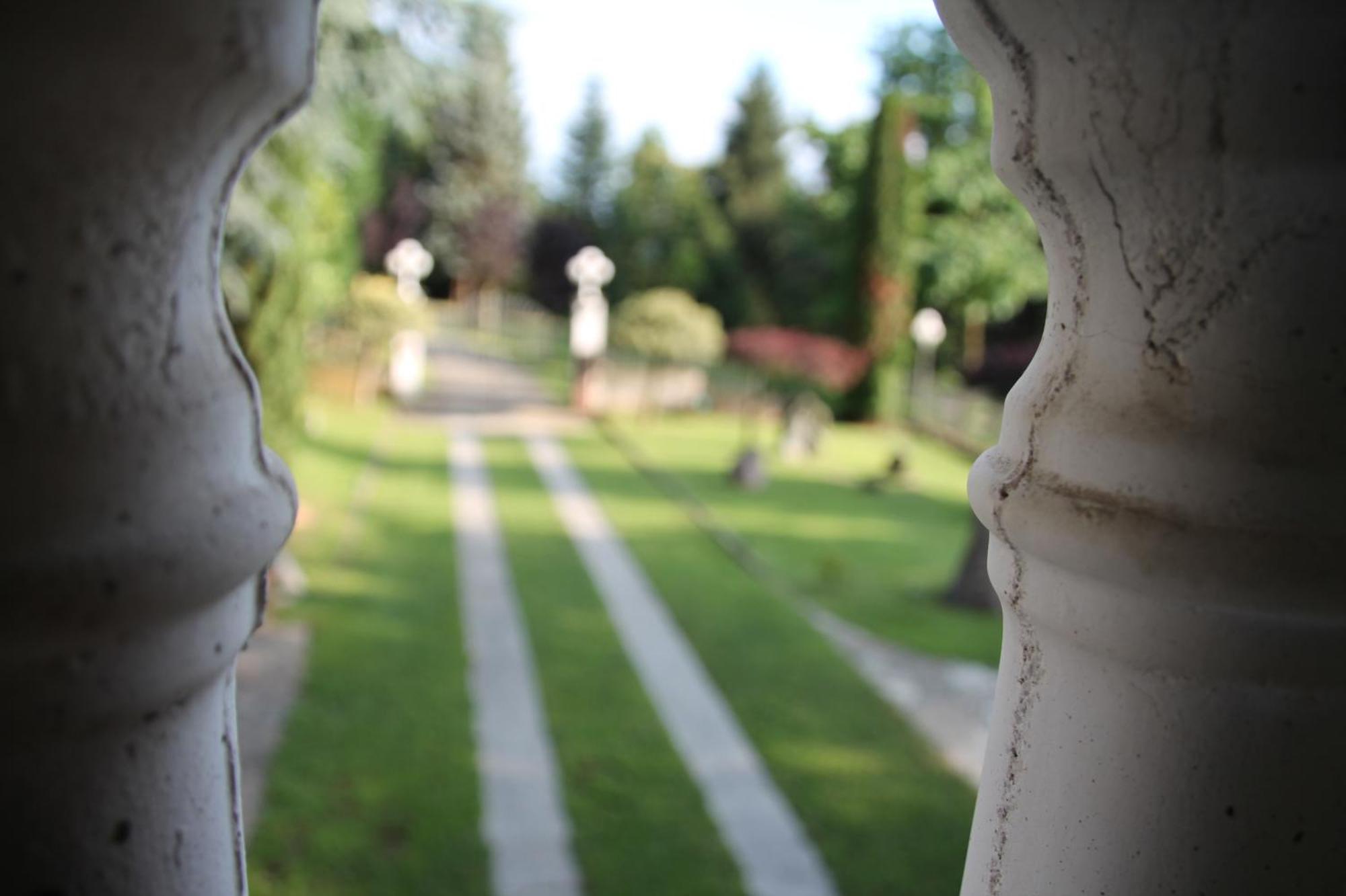 Antica Dimora Del Portico Bed & Breakfast Borgiallo